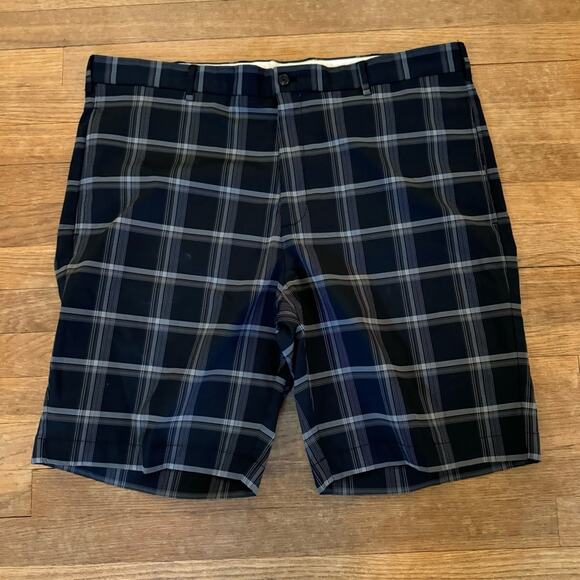 Greg Norman charcoal white plaid casual golf shorts size 40
 b23 - Picture 1 of 4